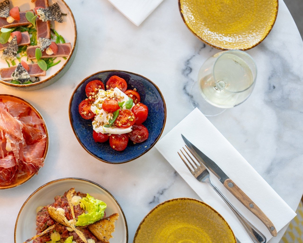 VALENTIJNS DINER: EEN ROMANTISCHE AVOND BIJ LOLA'S RESTAURANT