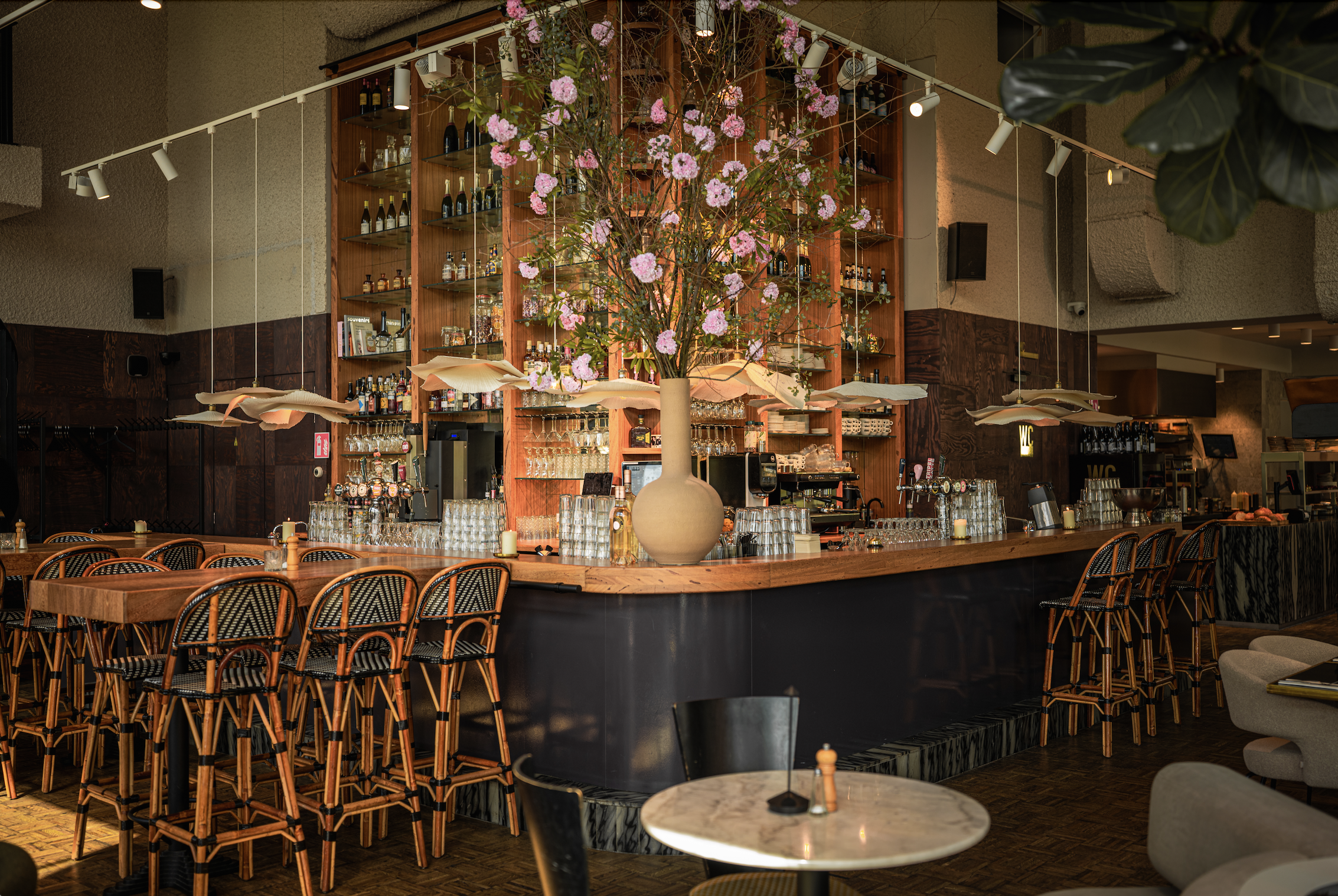 Lola's Bar & Restaurant Interieur